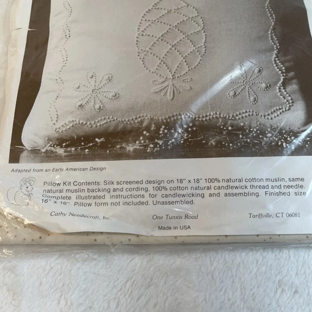 Cathy Needlecraft Candlewickery Pineapple Welcome Pillow Kit #7802 – Sealed NOS
